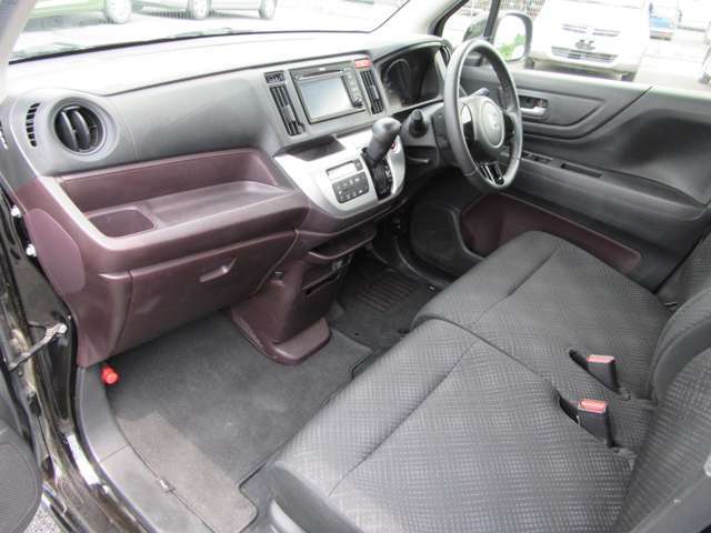 ☆新車、中古車、買取り、車検、整備、鈑金、保険、その他お車の事は何でもおまかせください☆　オリジナルメーカー　　0436-67-1700　まで！