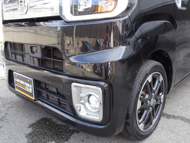 純正フォグランプもLEDで夜間走行も安心です