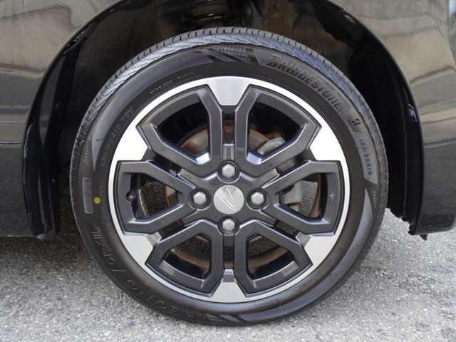 純正15インチアルミホイール　タイヤサイズ：165/55R15