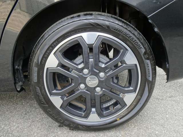 純正15インチアルミホイール　タイヤサイズ：165/55R15