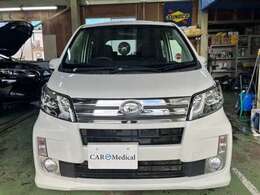 納車前のホイールのインチアップやスモークフィルム施工もお任せください！！