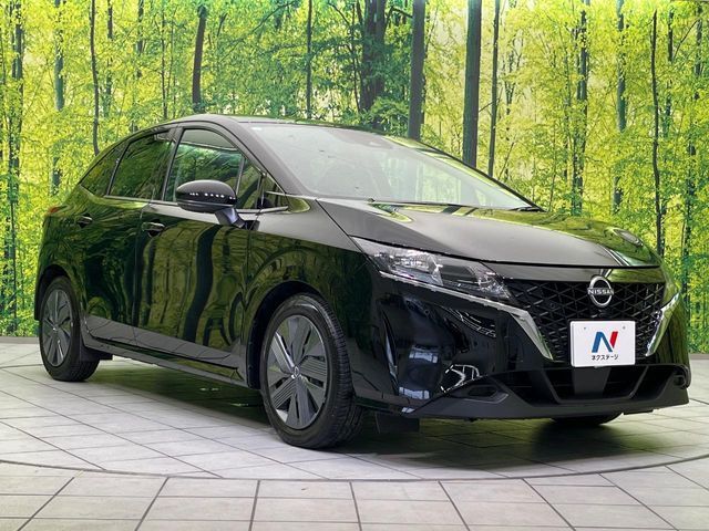 大好評のボディコーティング「弾スプラッシュコート」もご納車までに施工可能。通常のガラスコートと異なる、耐久年数6年の無機質ガラスコーティングが、ボディをキレイな状態に保ってくれます。