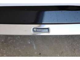 トヨタ純正モデリスタフルエアロが装着されておりますので外装の見た目も一段とカッコいいです。