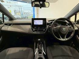 コックピット。車内もキレイで嫌な臭いもありません！ご納車後の臭いが付きにくくなる「空気触媒コーティング」もあります。