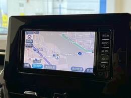 純正ナビ。フルセグ、ブルートゥースお楽しみいただけます。