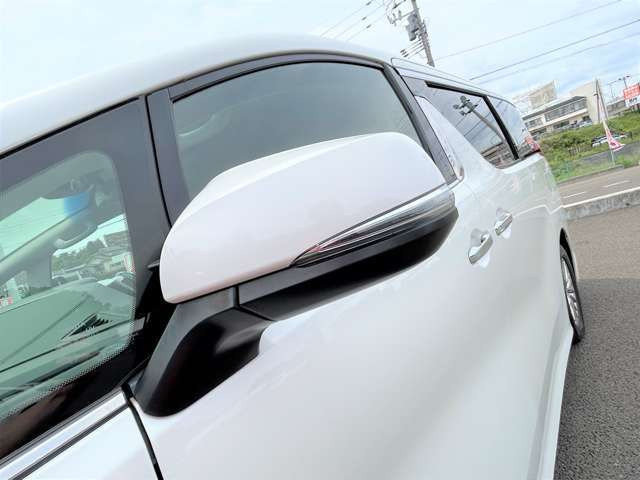 「ウインカーミラー」　見た目だけでなく、対向車からの視認性向上につながって安全度もアップ☆