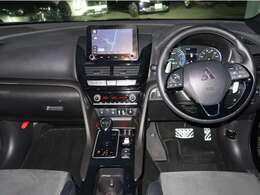 機能的なインパネ回りです！視野が広く、運転しやすいです。