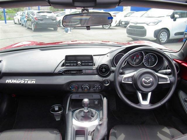 6MT・HKSマフラー・BLITZ車高調・オートエグゼリアスポイラー・LEDヘッドライト・CD・USB・AUX・16AW・フロアマット
