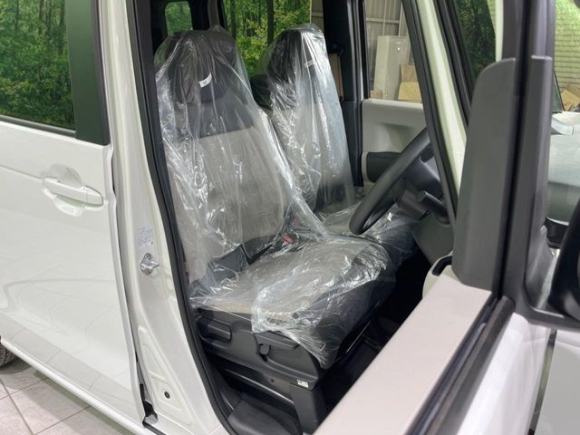 もちろん車内はキレイです♪よりクリーンな状態をキープしたいお客様には『ナノゾーンコート』がおすすめ！新型コロナウイルス対策や、除菌・消臭に効果を発揮し多くの方にご好評いただいております。