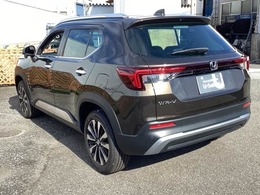 自社整備工場で点検整備をおこなってからお渡ししています。車検が残っている場合は『12ヶ月点検整備』を、車検整備付きの場合は『車検整備』をおこないます。整備費用は車両本体価格に含まれています。