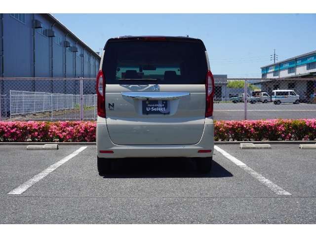 ディーラーの車が高いというイメージをお持ちのお客様、必見ですよ！諸費用が明確で安いので、是非、総額でご検討ください！