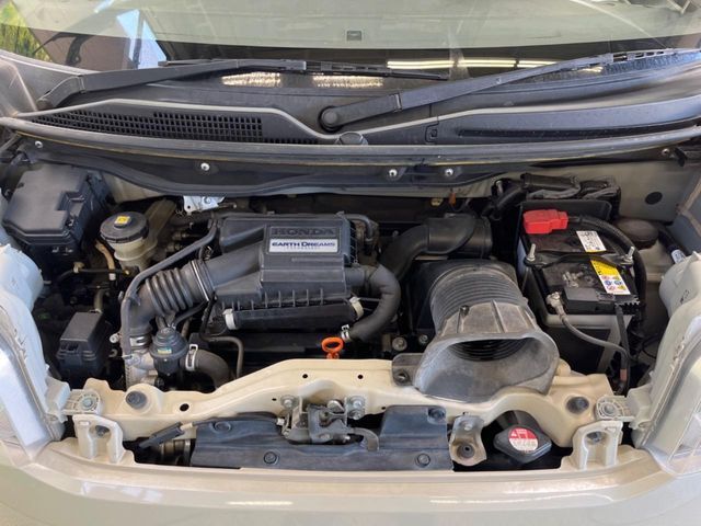 親切・丁寧な専門メカニックスタッフが応対！・車検・点検整備・事故等の修理などアフターサービスも安心。お車のカスタマイズもネクステージのサービススタッフまでご相談ください！