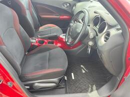 「この車の写真をもっと見たい」「状態が気になる」「この装備はついている？」どんな小さな疑問でもお気軽にお問い合わせください！