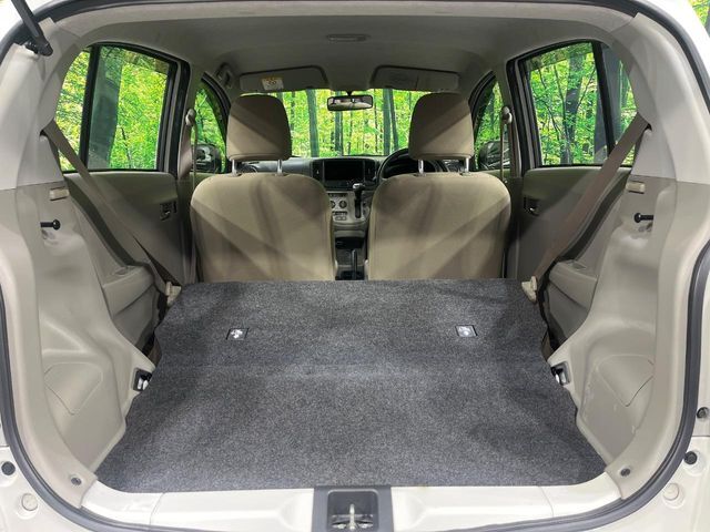 普段のお買い物や通勤、送迎等に十分な荷室スペースを確保しております。セカンドシートを倒すと、大きな荷物の積載も可能です♪