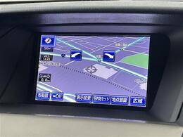 【純正ナビ】専用設計で車内の雰囲気にマッチしたナビが装備されています！利用時のマップ表示は見やすく、いつものドライブがグッと楽しくなります！