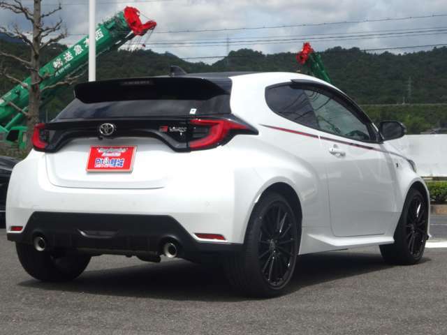 個性的で攻撃的なスタイルのGRヤリスです。RSは1500cc120馬力の大人しめのエンジンですが、足回り等のチューニングで楽しく走れます