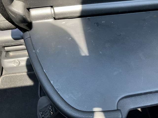 後席背面テーブル
