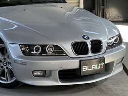 透き通ったヘッドライトで存在感のある一台です！