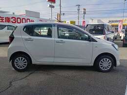 4WD ナビ Bluetooth バックカメラ ETC フルセグ DVD アイドリングストップ キーレス ヘッドライトレベライザー 走行4.5万km セキュリティアラーム Wエアバッグ 試乗OK