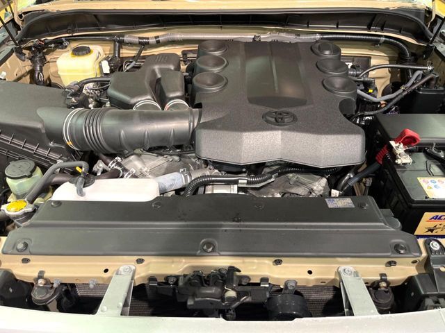 親切・丁寧な専門メカニックスタッフが応対！・車検・点検整備・事故等の修理などアフターサービスも安心。お車のカスタマイズもネクステージのサービススタッフまでご相談ください！