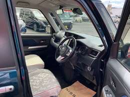 『ワイド保証1年』　日産販売店の中古車には無料で保証が付いています。品質に自信があるから実現した日産ならではの保証です。※一部保証に加入できない車両があります。