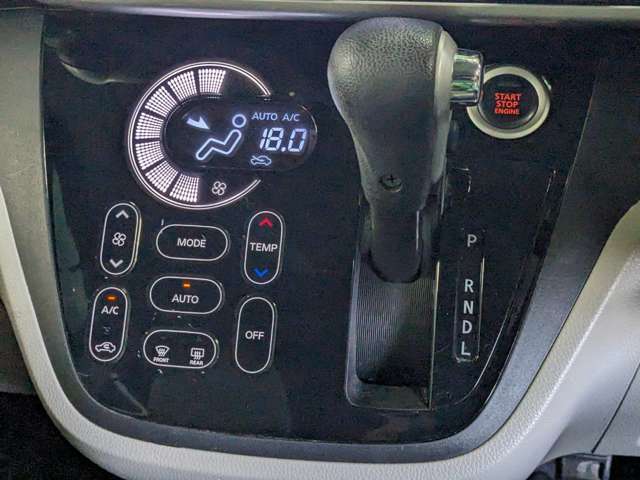 キッズスペースがあるのでお子さんを預けていただければ安心してお車を見ることができます♪おもちゃもたくさんあります♪