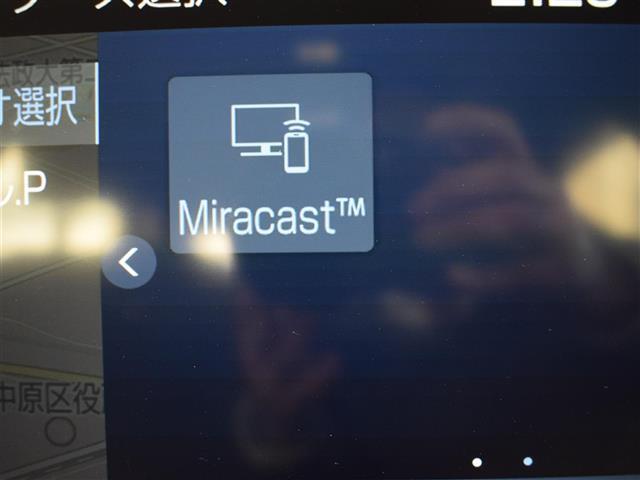 なにかと便利なMiracastです！ドライブの楽しさ増し増しです！◇ AC100V◇ パノラマモニタ◇ 10.5インチDAナビ