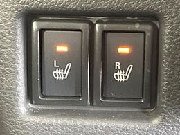 【シートヒーター】寒い日に重宝するシートヒーター！エアコンより早く温まってくれるので寒がりの人も安心ですね♪エアコンの温風は乾燥するから苦手、という方にもをおすすめです。