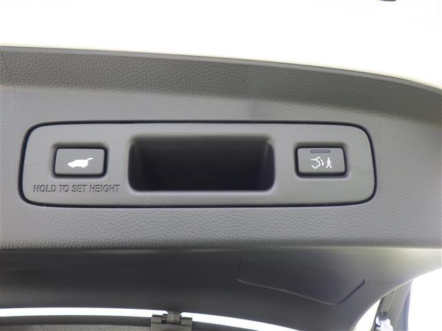 【運転席操作部】快適なドライブを楽しむための機能が装備されています！運転席から触れるので、使いやすいです！除菌プランいれていただくと、さらに清潔で安心していただけます！
