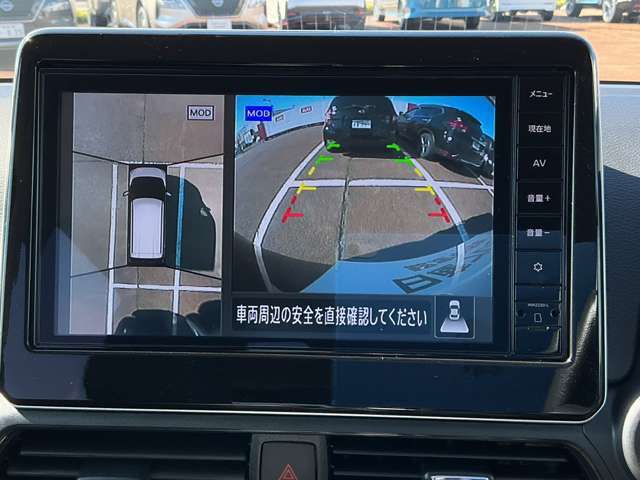 アラウンドビューモニターは車庫入れが苦手な方にオススメの機能です。上からの映像が分りやすいです。