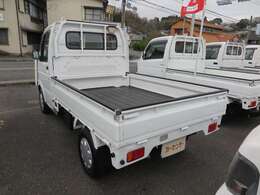 総在庫数70台以上を展示しております♪欲しい車がきっと見つかる！！まずは一度ご来店下さい♪また、愛車の買い取りも行っております！車を買うのも売るのもKEIZUへ♪