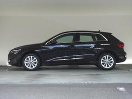 Audi Approved 有明店では、展示車両すべてに第三者査定機関「AIS」の「車両品質査定書」をご準備しております。実写が見れない不安も、査定書があれば安心です。