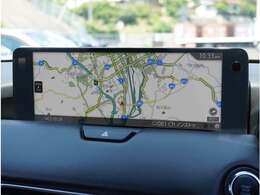 【ナビ】ナビ付いてます。初めての旅先やドライブでも安心して目的地まで案内してくれます。お近くの島根マツダまでお越しください。