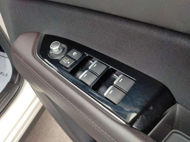 ご覧頂き誠にありがとうございます！車両状態や装備の事で気になる事やご不明点等御座いましたら、お気軽にお問い合わせください♪
