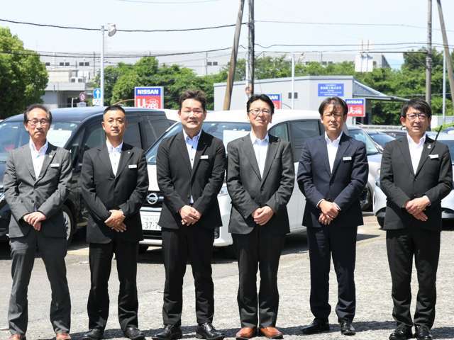 経験豊富なスタッフがしっかりとお車の説明を致します！ご来店お待ちしております。※公式HPではスタッフブログも更新しています、是非ご覧ください。