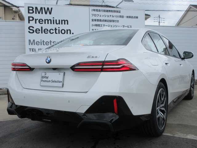 名鉄BMWプレミアムセレクション長久手では常時店頭70台、別ストックヤード、グループ合計200台の良質な認定中古車を取り揃えております。(0561）65-0700まで、お気軽にお問合せ下さい。