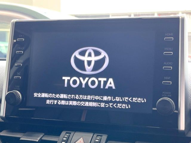 【9インチ　ディスプレイオーディオ】大画面ディスプレイへお持ちのスマートフォンと連携して、ナビやbluetoothでの音楽再生が可能です♪デザインはもちろん操作性も良好！別途ナビ機能の取付可能です♪