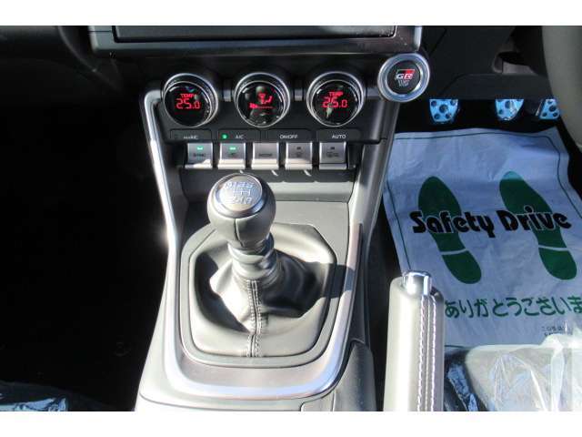 その中でも、登録（届出）済み未使用車も多数在庫しております。