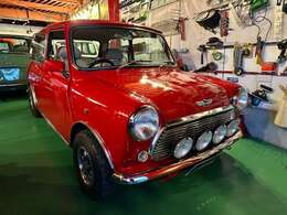 純正色！10インチKItアルミ、足回りはコイル化＆ヴァルタン減衰式ショック＆Fスタビライザー！フェンダーレス仕様などなど総額100万以上OP充実装備と内外機関とも高程度必見！