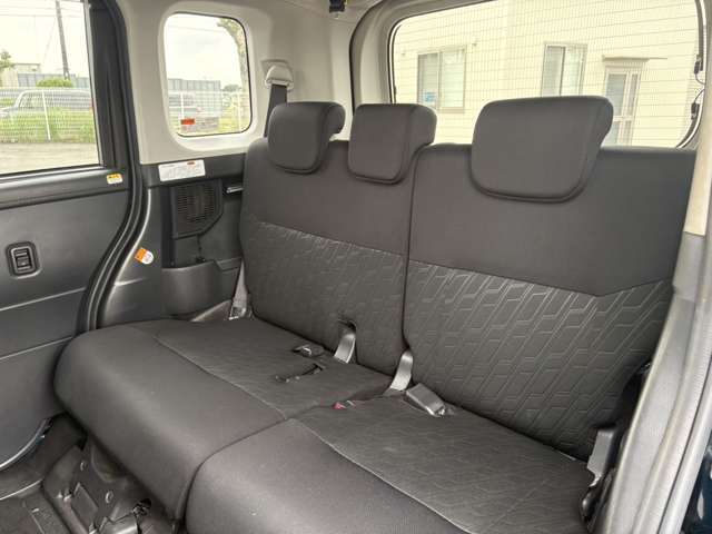 お客様に隅々まで見ていただけるよう展示車両は常に綺麗に仕上げております！お客様のご来店、スタッフ一同心よりお待ち申し上げます。