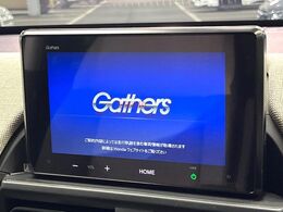 【ディスプレイオーディオ】視認性が高いディスプレイ付きオーディオを装備♪操作性も良好で直感的なソース選択が可能です。