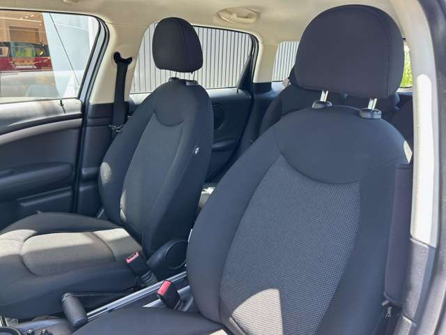 販売車輌は全て修復歴無し車両のみ。お乗りいただいてからもご安心いただける、月額保証もご用意しております。