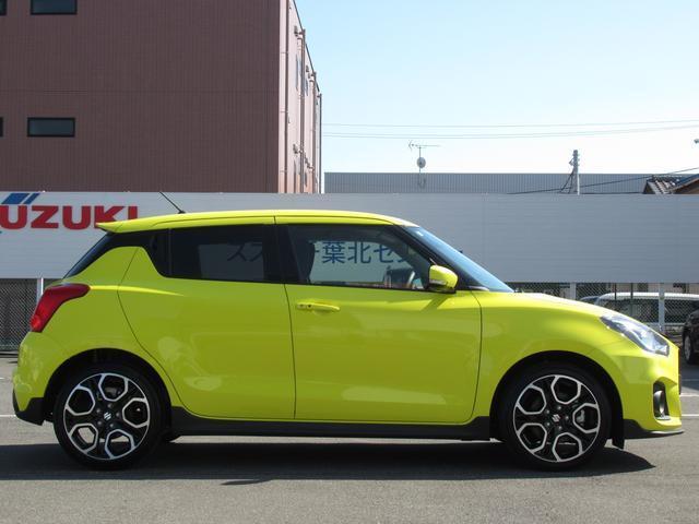 人気のチャンピオンイエロー色のお車です。