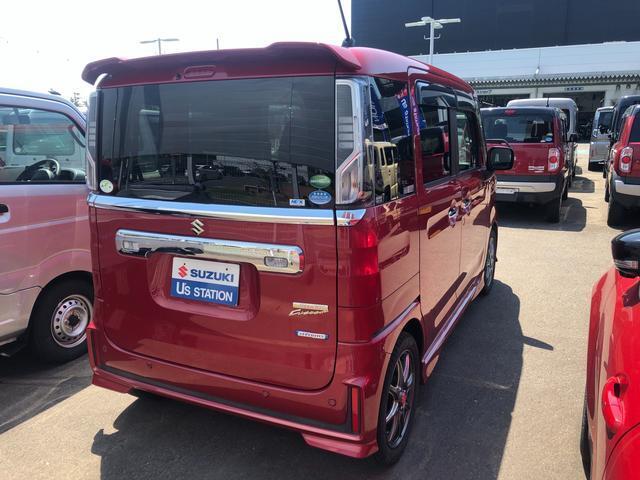 バックドアは開口部が広いので荷物の積み下ろしに便利です☆