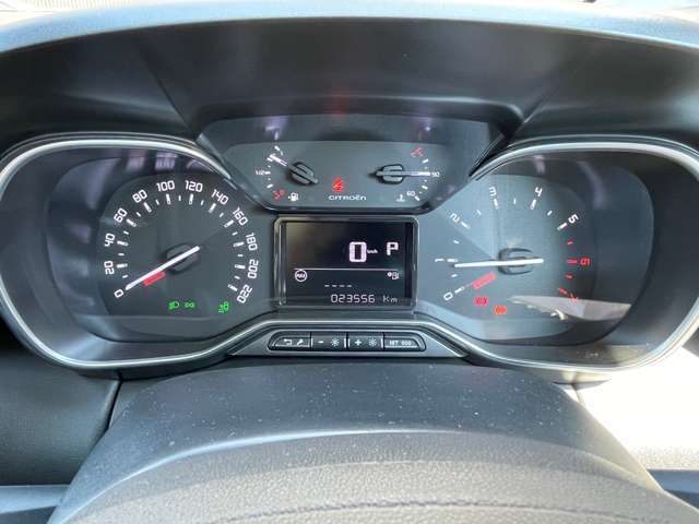 メンテナンスパックはご購入時だけのお得な点検・整備パック(有償)。点検コースと車検コースがございます。詳しくは店舗コーディネーターまでお問い合わせ下さい。