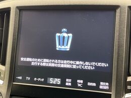 【純正ナビ】人気の純正ナビを装備。オーディオ機能も充実しており、Bluetooth接続すればお持ちのスマホやMP3プレイヤーの音楽を再生可能！毎日の運転がさらに楽しくなります！！