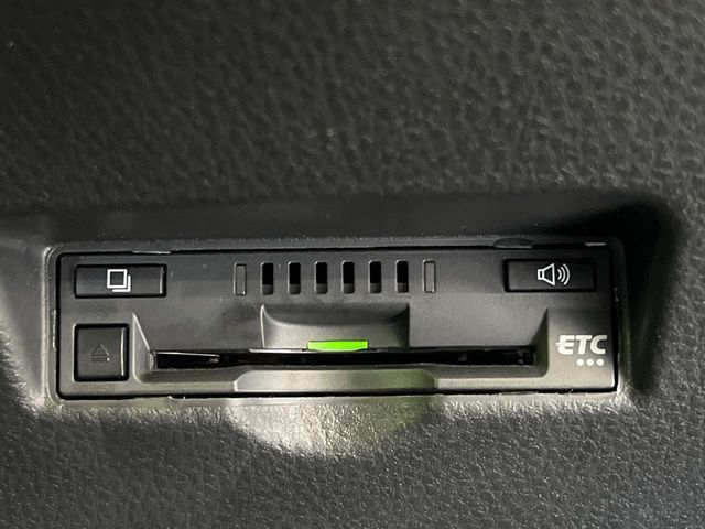 【ETC】高速道路の料金所をストレスなく通過！話題のスポットやサービスエリアに多い「スマートIC」利用時は必須のアイテムです。当店でセットアップを実施、ご納車当日からすぐにご利用いただけます！