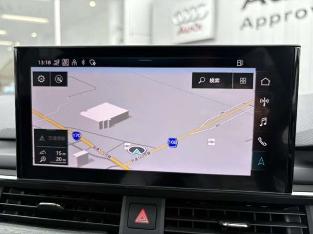 ●MMIナビゲーション『高解像度カラーディスプレイに、Bluetooth（R）接続によるハンズフリー通話機能を搭載しています。』
