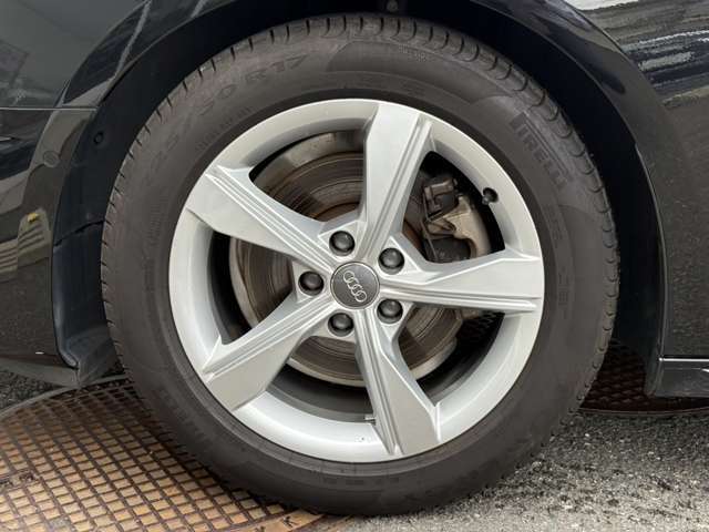 弊社では、30日間返品期間を設けることで、お客様にも安心安全のお車選びをご提供致します。詳しくはAAA東大阪スタッフまで、お気軽にご連絡下さいませ。