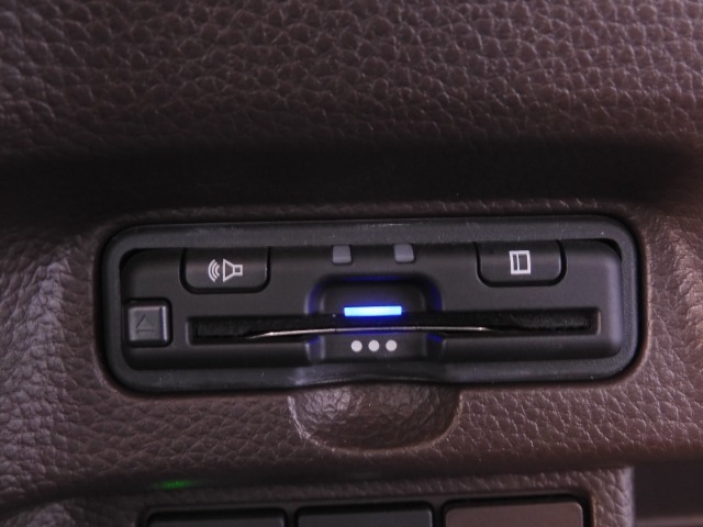 ◆ETC車載器　装備車◆今や必需品のETC！有料道路を利用する際にスムースに通過でき、わずらわしい料金支払いから開放されます！